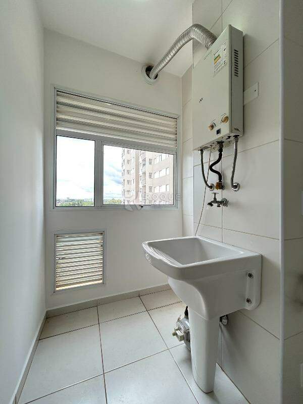 Apartamento para aluguel no bairro Jardim Esmeralda: Área de serviço