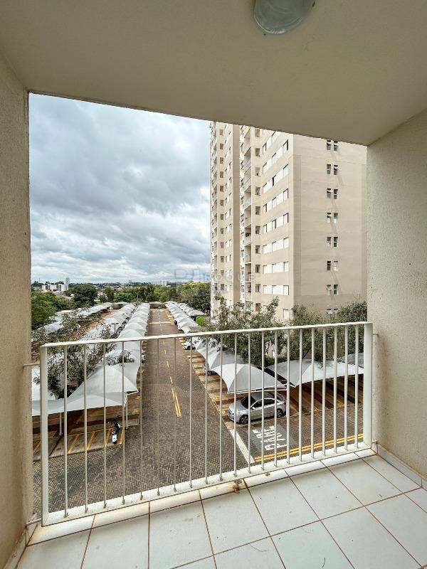 Apartamento para aluguel no bairro Jardim Esmeralda: Sacada 