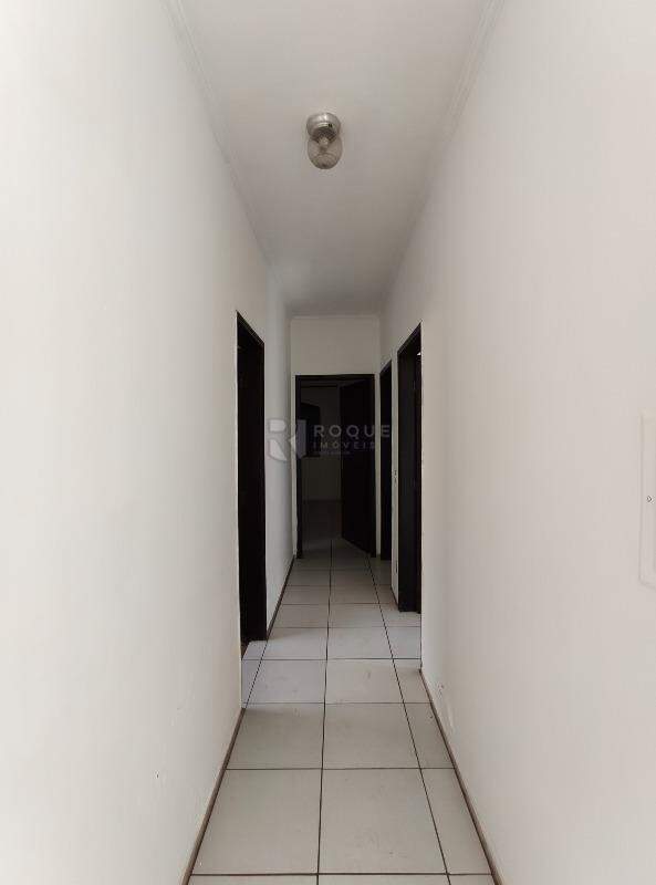 Casa Residencial para aluguel no bairro Jardim das Laranjeiras: Hall 
