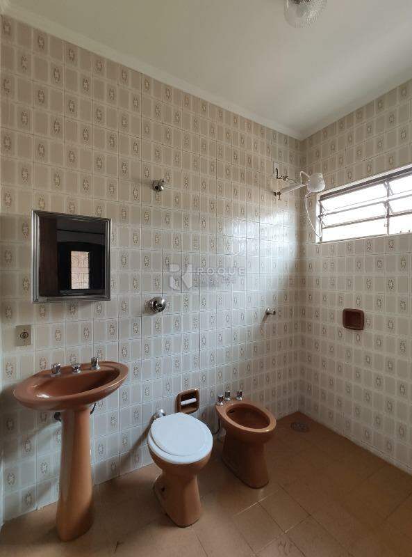 Casa Residencial para aluguel no bairro Jardim das Laranjeiras: WC suíte 