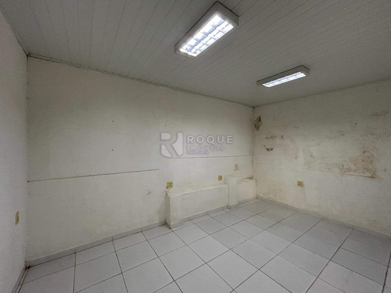 Salão para aluguel no bairro Vila Anita: Sala 