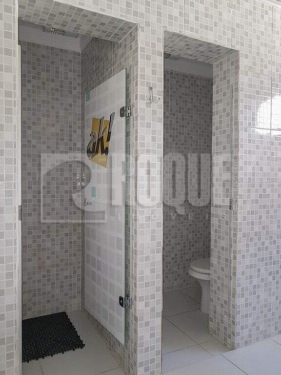 Salão para aluguel no bairro Vila Anita: Vestiário