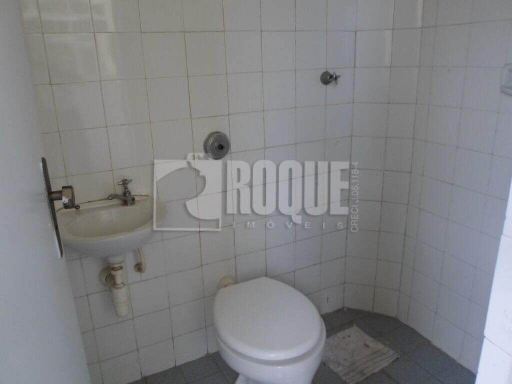 Apartamento para aluguel no bairro Cidade Jardim: WC Área de serviço