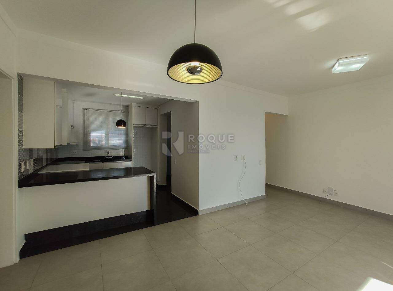 Apartamento para aluguel no bairro Jardim Residencial Francisco Cruãnes: Sala