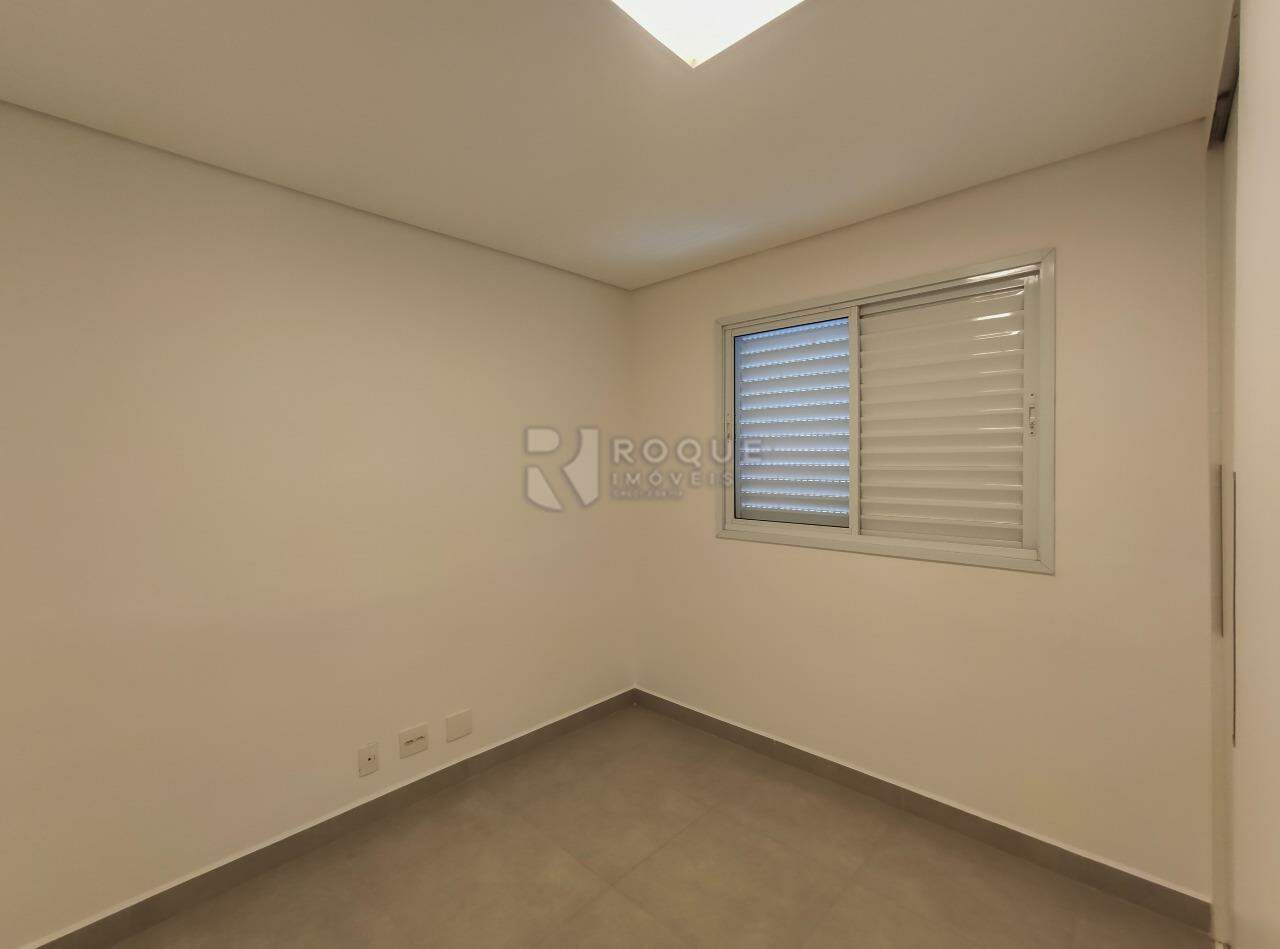 Apartamento para aluguel no bairro Jardim Residencial Francisco Cruãnes: Dormitório 3
