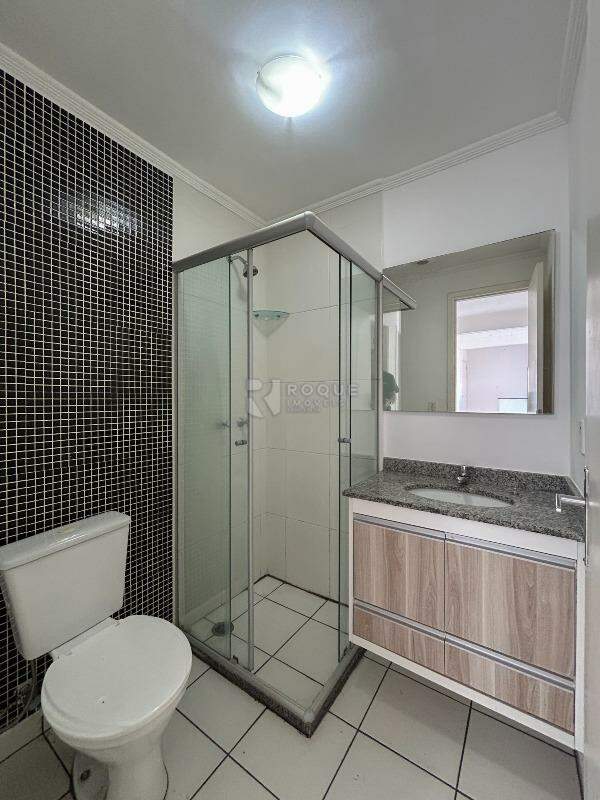 Apartamento para aluguel no bairro Jardim Esmeralda: WC social