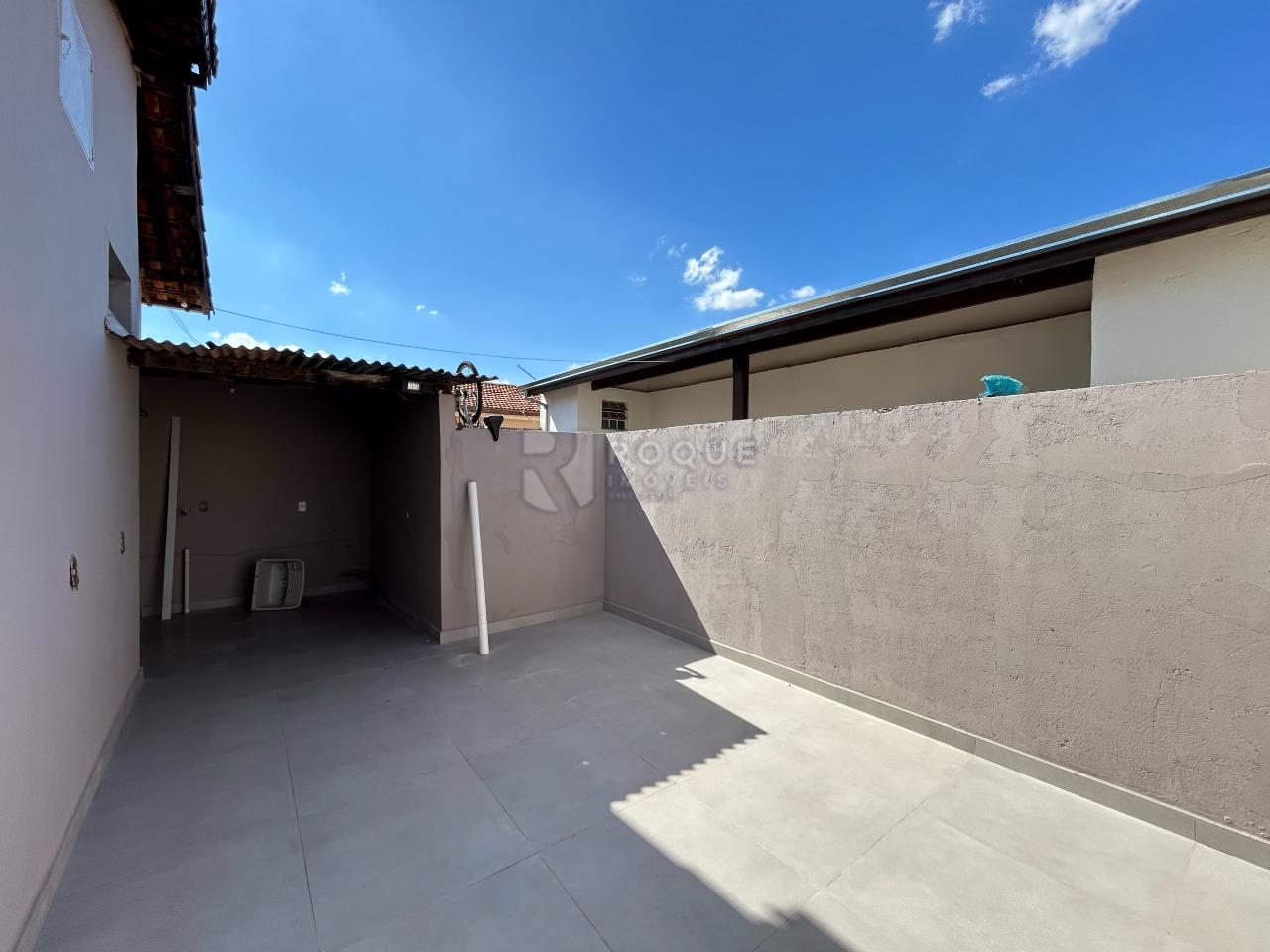 Casa Residencial para aluguel no bairro Jardim Paulista: Fundo 