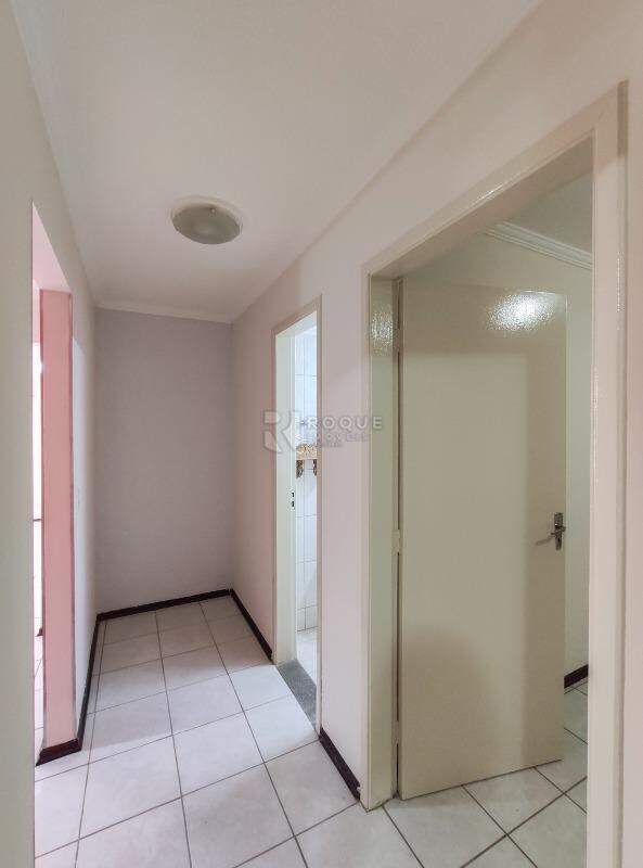 Apartamento para aluguel no bairro Itaipu: Hall