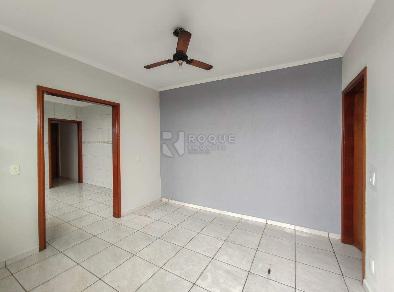 Casa Residencial para aluguel no bairro Jardim Residencial Dona Santina Paroli Peccinini: Sala 