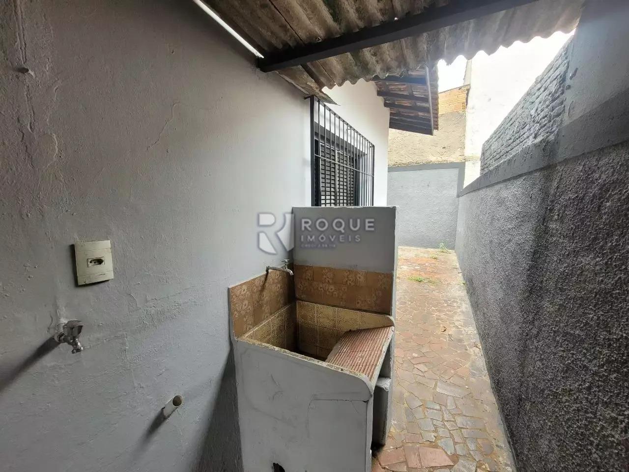 Casa Residencial para aluguel no bairro Jardim Brasil: Lavanderia 