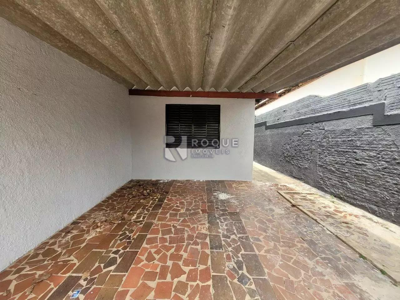 Casa Residencial para aluguel no bairro Jardim Brasil: Garagem