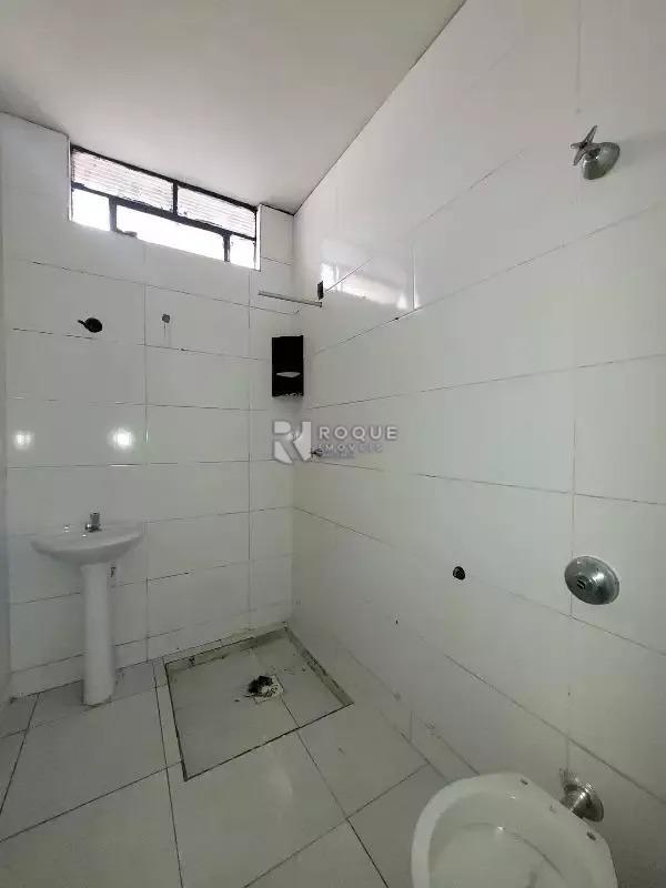 Casa Residencial para aluguel no bairro Jardim Brasil: Wc social 
