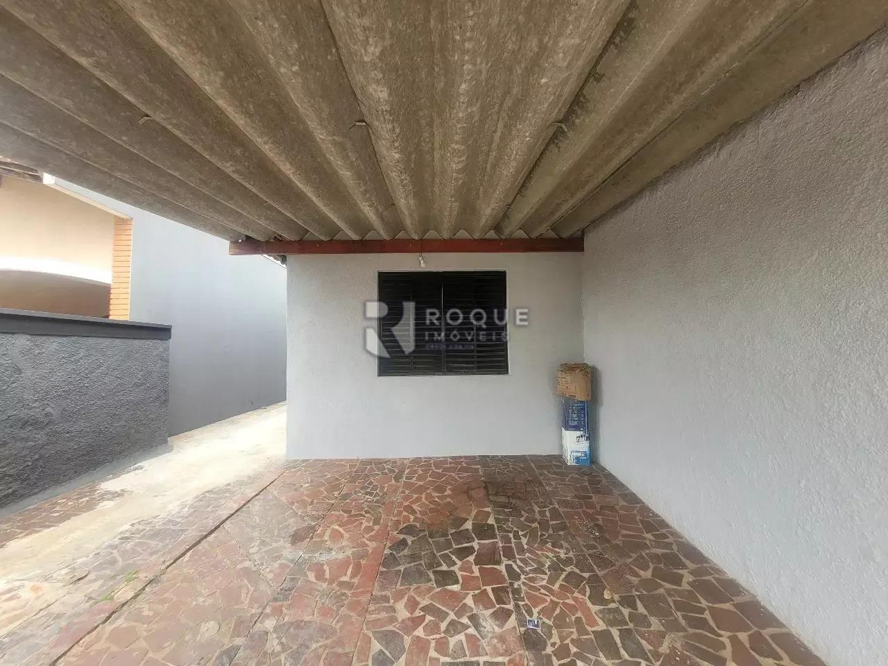 Casa Residencial para aluguel no bairro Jardim Brasil: Garagem