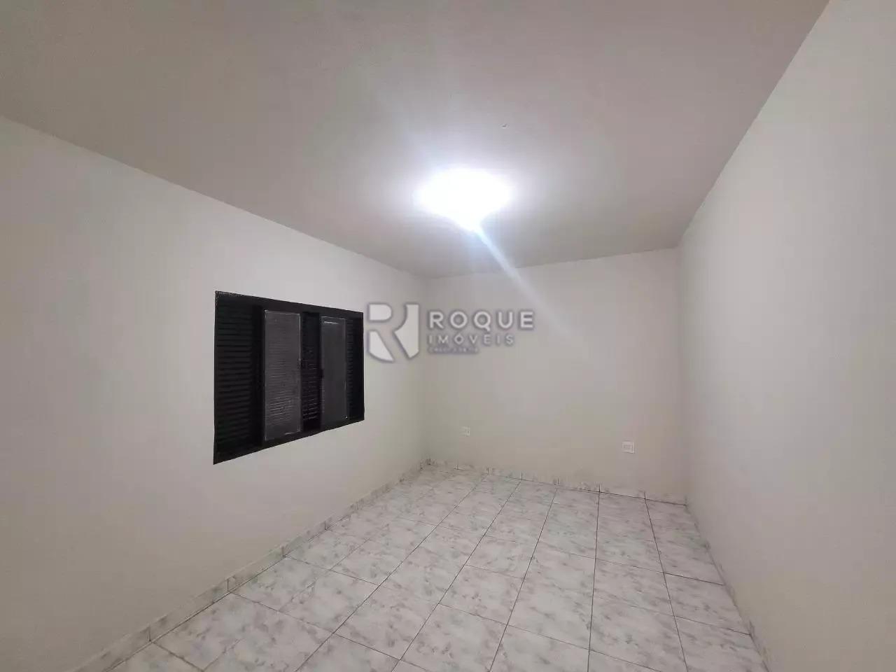 Casa Residencial para aluguel no bairro Jardim Brasil: Dormitório 02