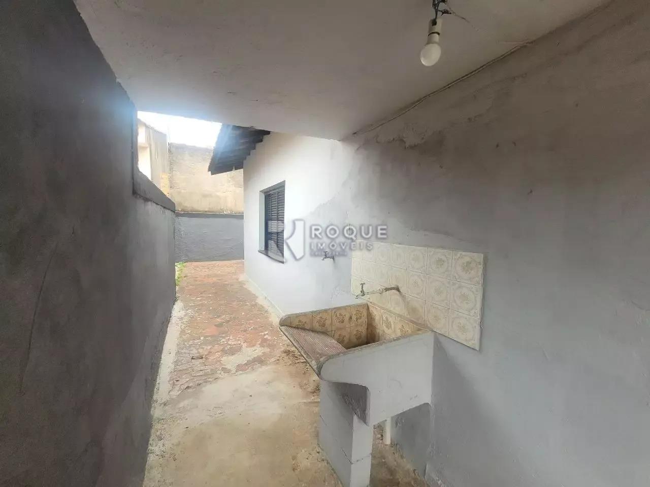 Casa Residencial para aluguel no bairro Jardim Brasil: Lavanderia