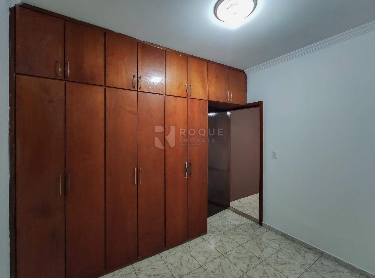 Casa Residencial para aluguel no bairro Jardim Ouro Verde: Dormitório 1