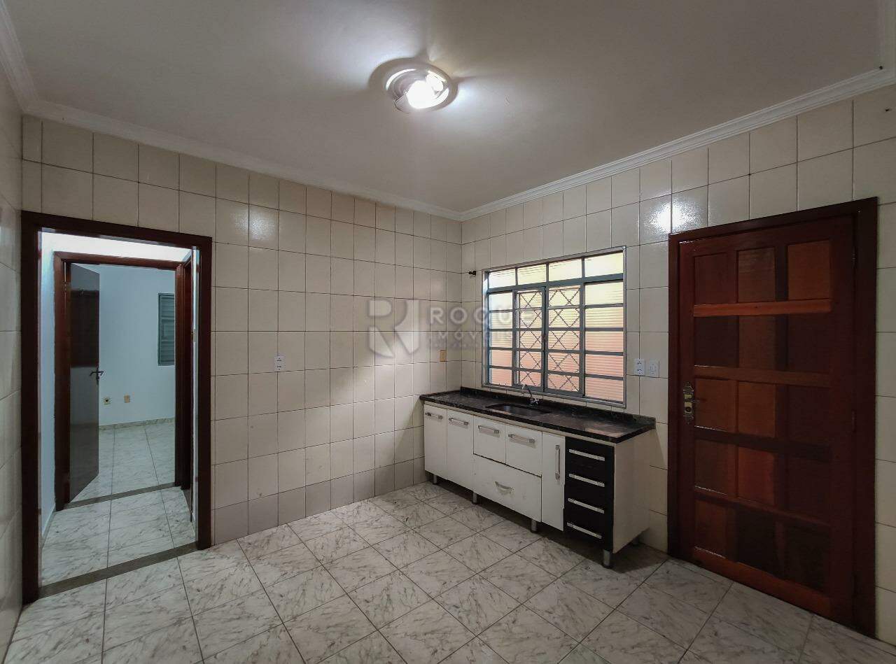 Casa Residencial para aluguel no bairro Jardim Ouro Verde: Cozinha 