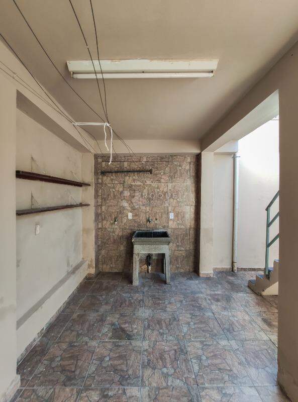 Casa Residencial para aluguel no bairro Jardim Ouro Verde: Área de serviço 
