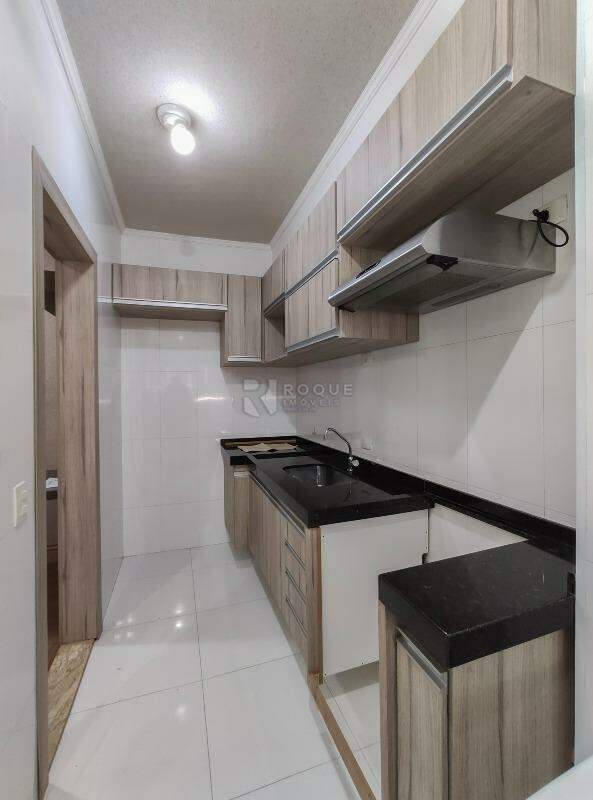 Apartamento para aluguel no bairro Vila Queiroz: Cozinha