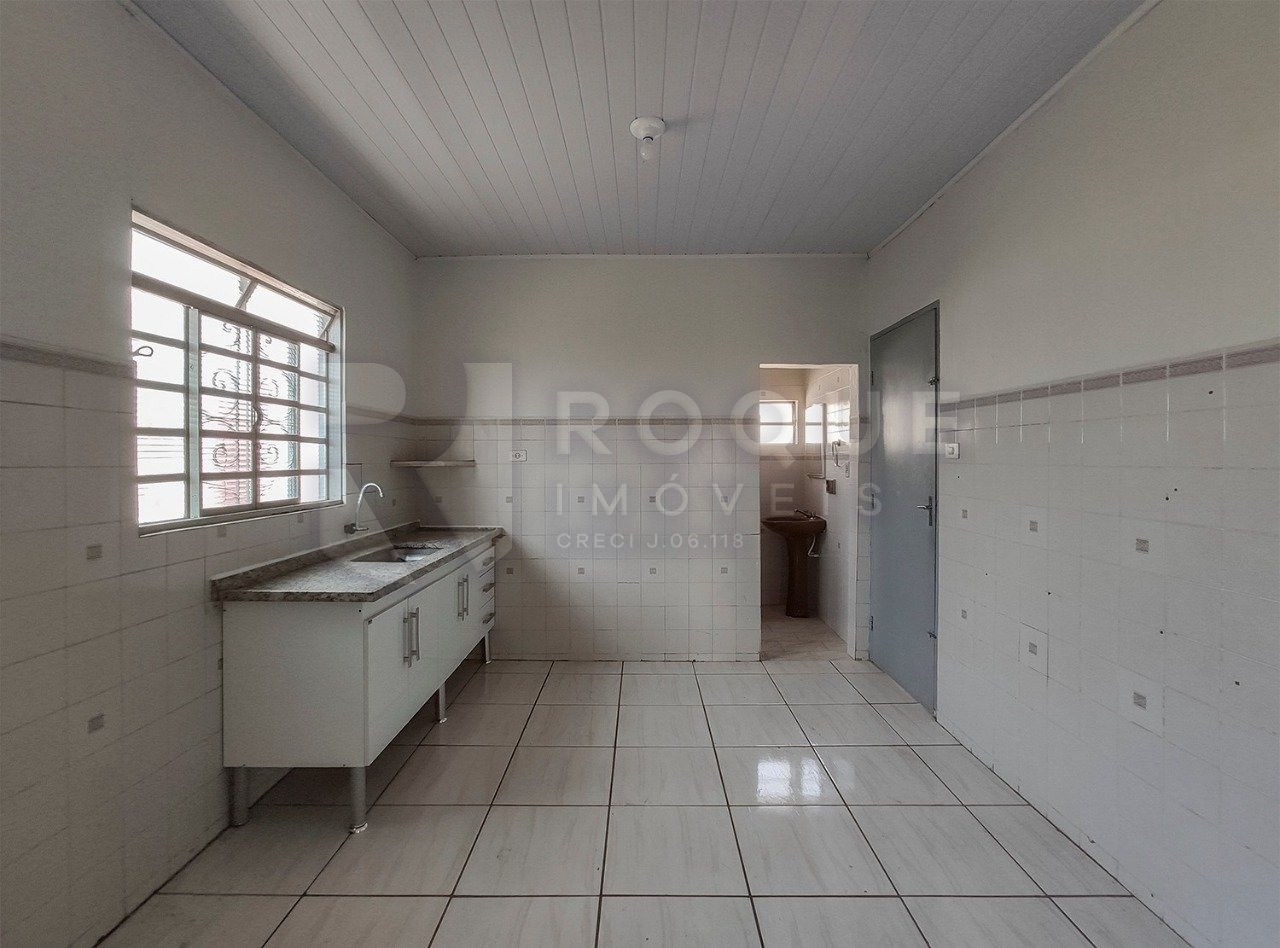 Casa Residencial para aluguel no bairro Vila Cristovam: Cozinha