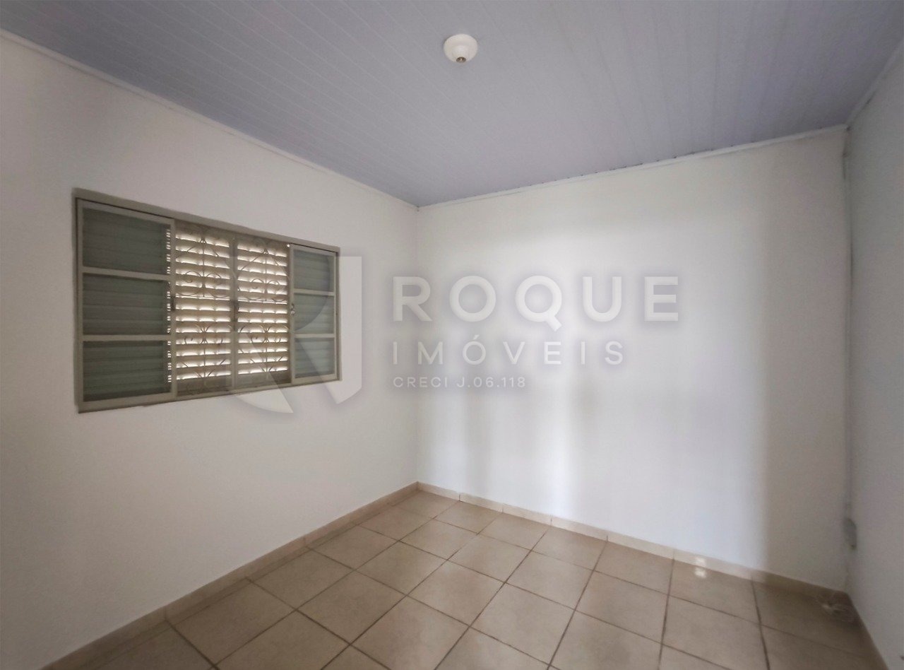 Casa Residencial para aluguel no bairro Vila Cristovam: Dormitório 2