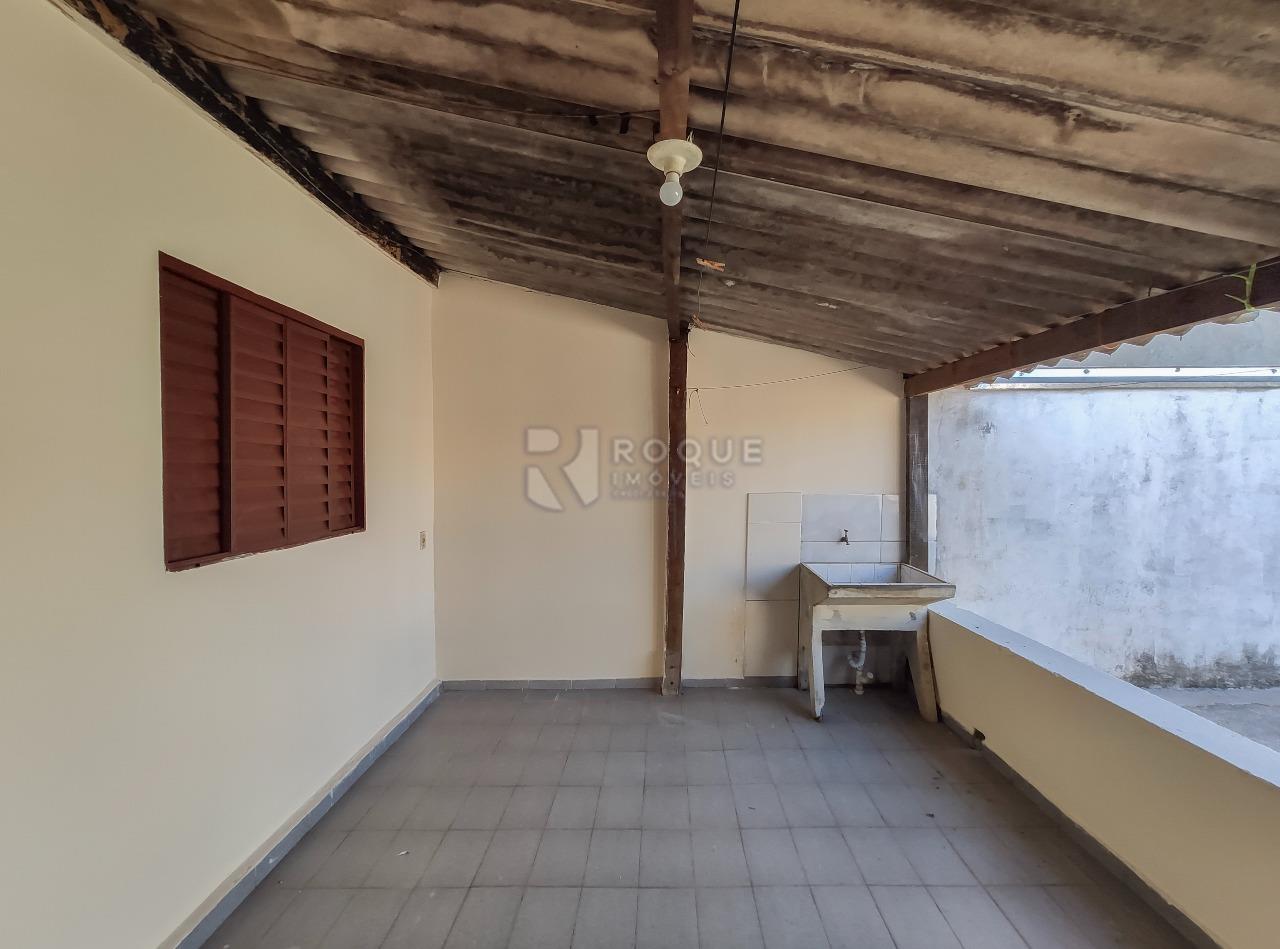 Casa Residencial para aluguel no bairro Jardim Gustavo Pecinini: Área de serviço