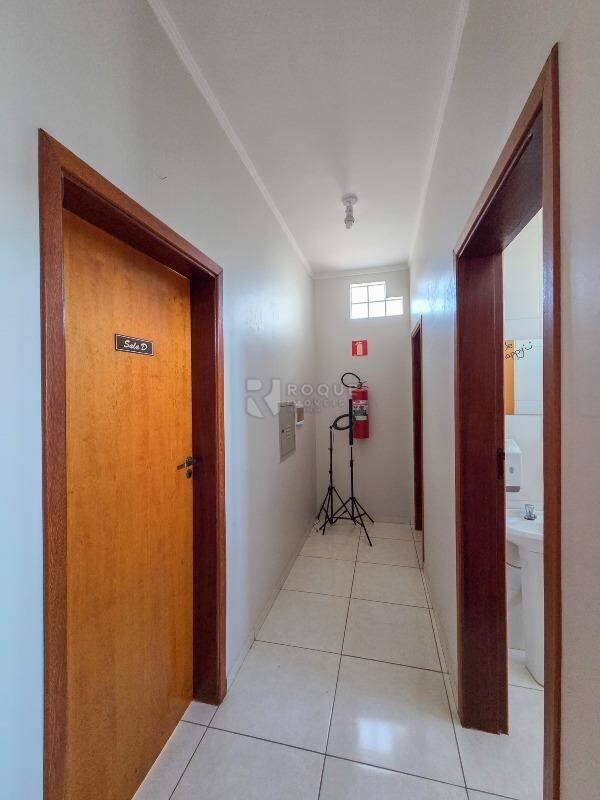 Salas/Conjuntos para aluguel no bairro Centro: Hall em comum
