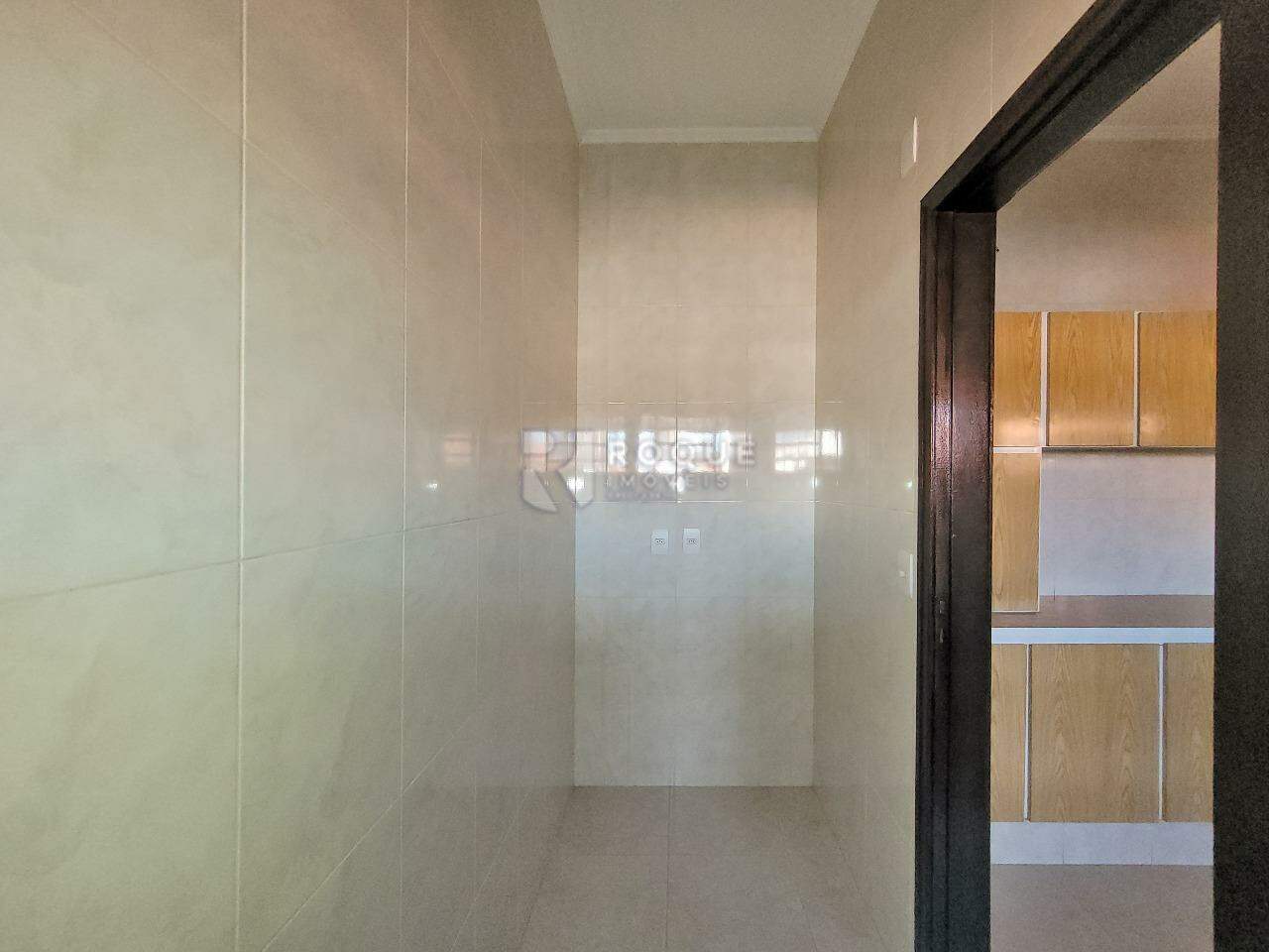 Casa Residencial para aluguel no bairro Centro: Área de serviços