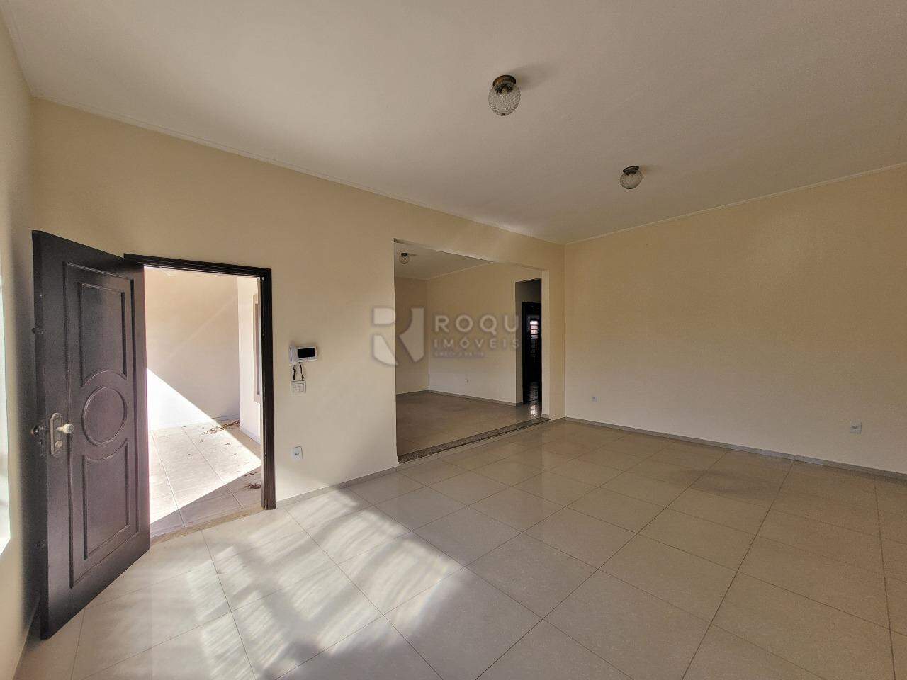 Casa Residencial para aluguel no bairro Centro: Sala de estar