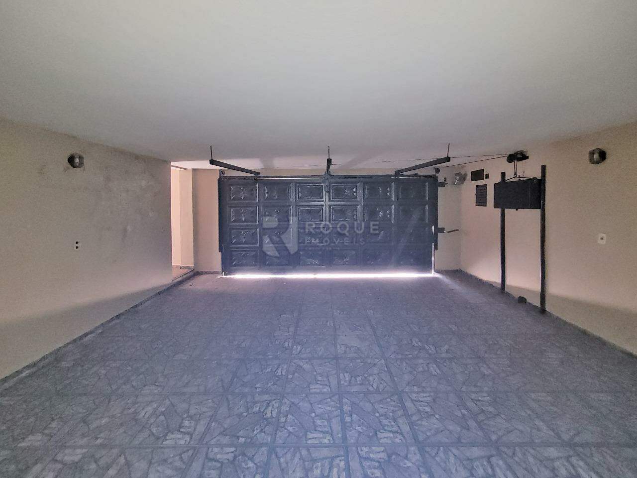 Casa Residencial para aluguel no bairro Centro: Garagem