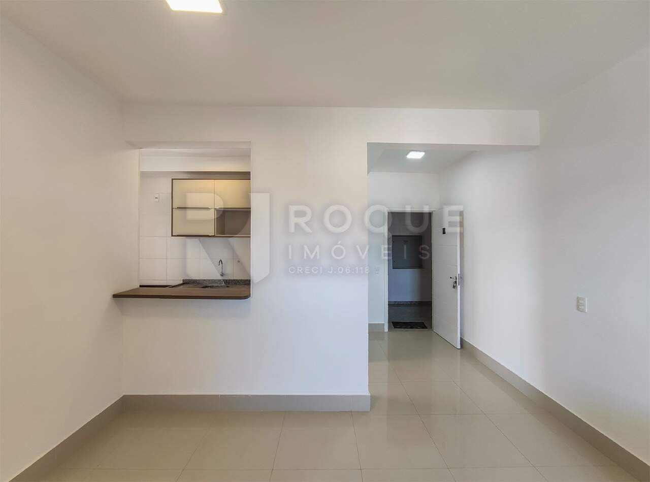 Apartamento para aluguel no bairro Chácaras Antonieta: Sala