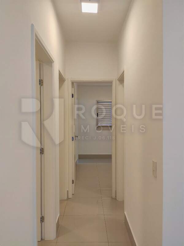 Apartamento para aluguel no bairro Chácaras Antonieta: Hall