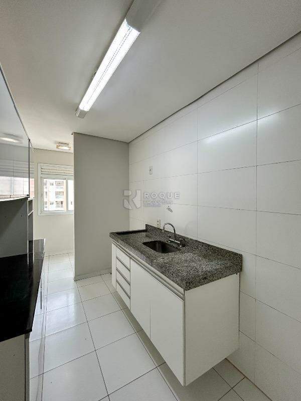 Apartamento para aluguel no bairro Desmembramento Oscar Antonio Breda: Cozinha 