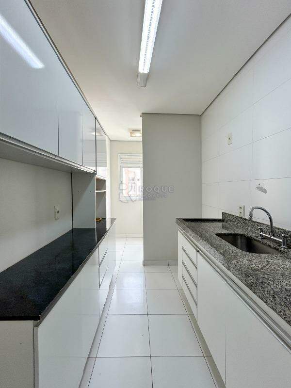 Apartamento para aluguel no bairro Desmembramento Oscar Antonio Breda: Cozinha 