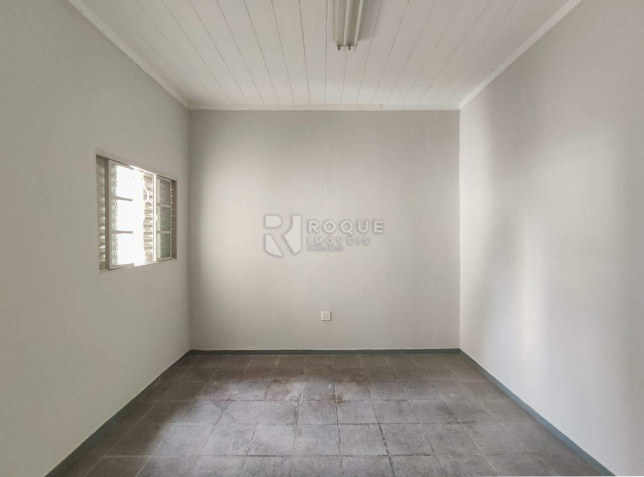 Casa Comercial para aluguel no bairro Centro: Sala 4