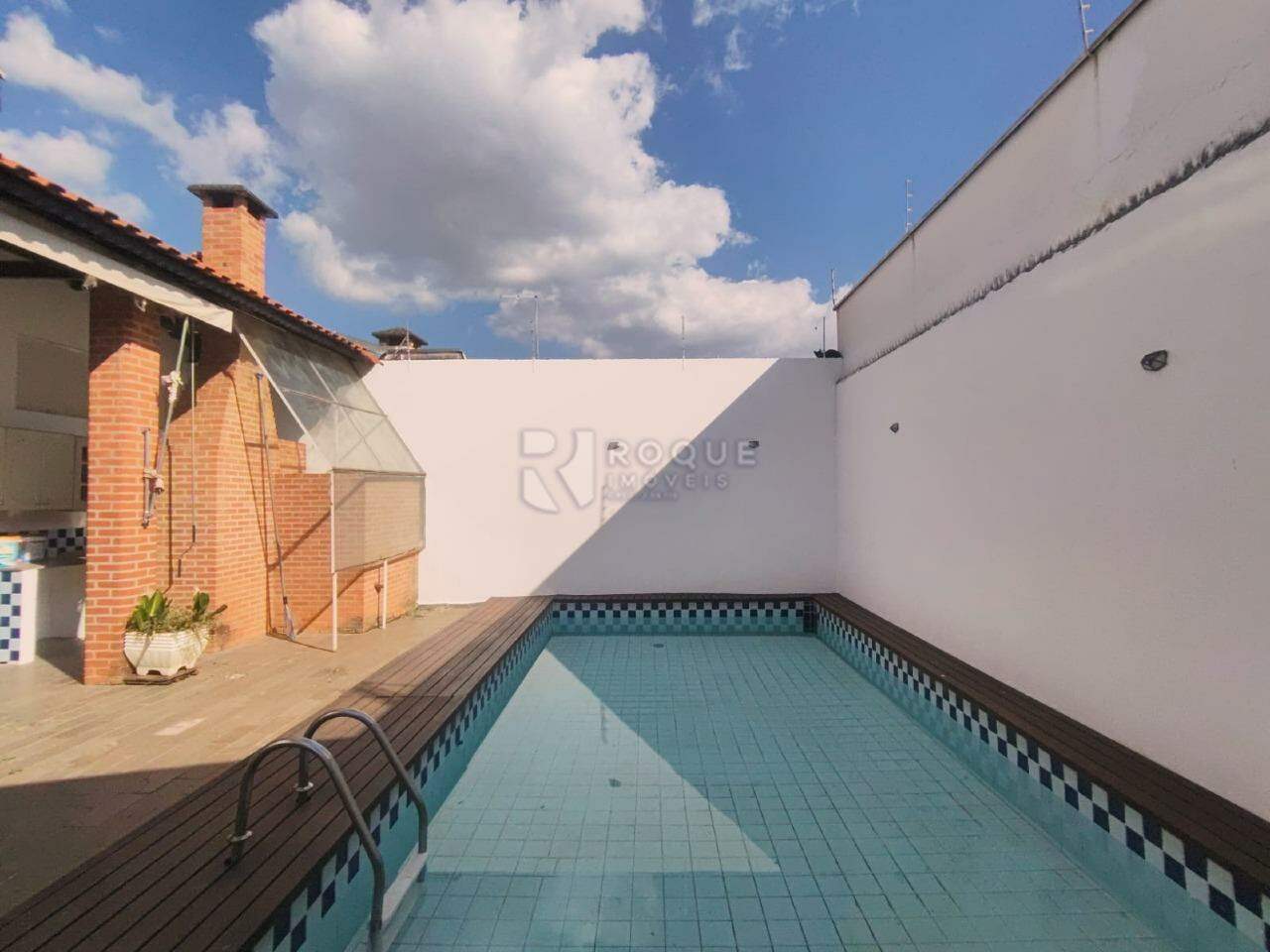 Casa Residencial para aluguel no bairro Jardim Caieira: Piscina