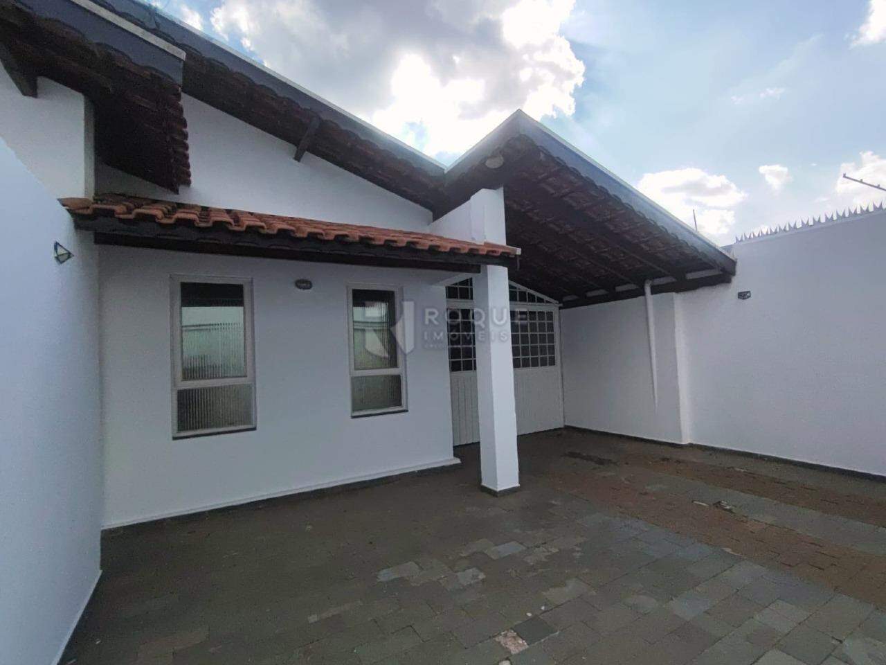 Casa Residencial para aluguel no bairro Jardim Caieira: Quintal