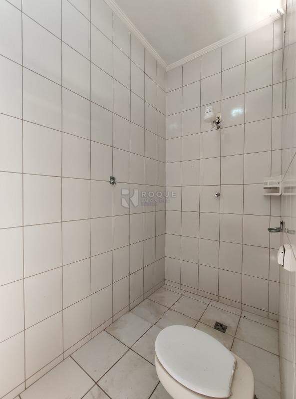 Casa Residencial para aluguel no bairro Jardim Olga Veroni: WC externo 