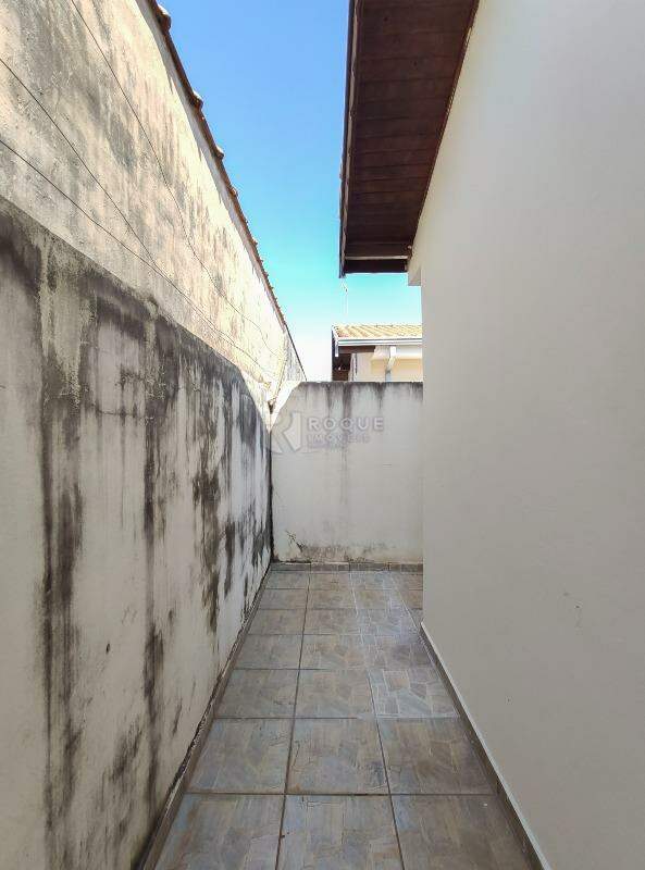 Casa Residencial para aluguel no bairro Jardim Ouro Verde: Fundo 