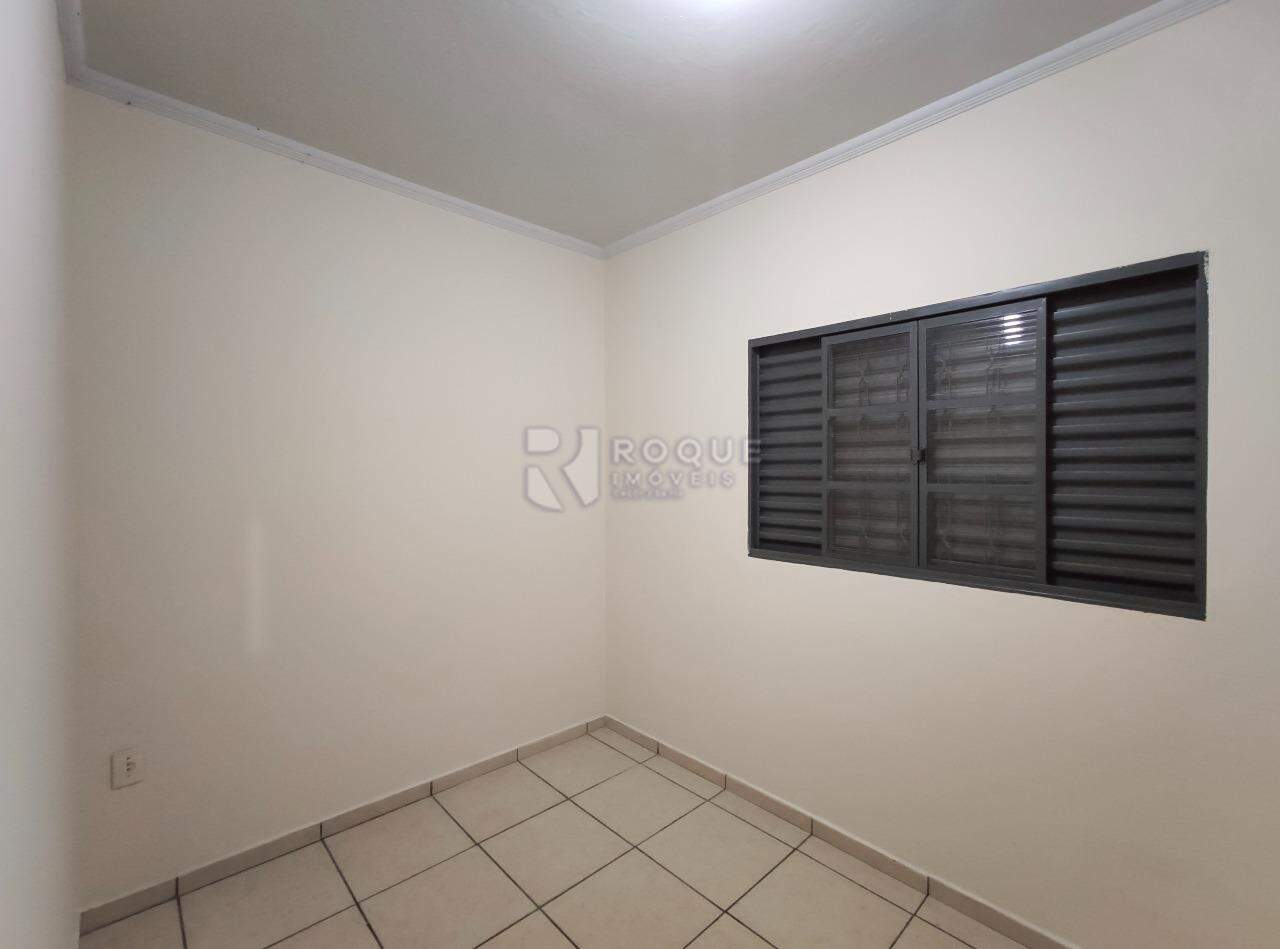 Casa Residencial para aluguel no bairro Jardim Ouro Verde: Dormitório 1