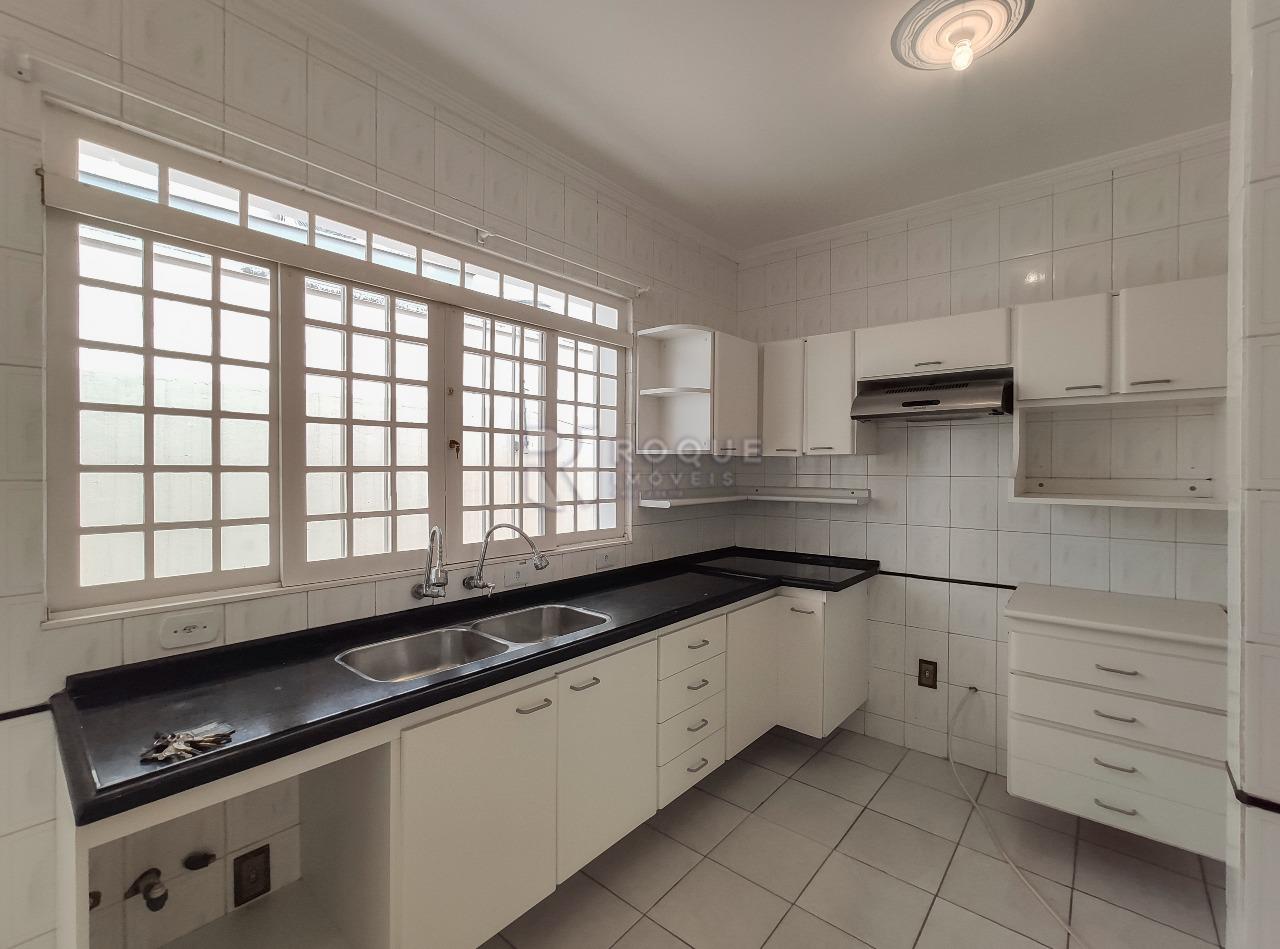 Casa em condomínio para aluguel no bairro Jardim Florença: Cozinha 