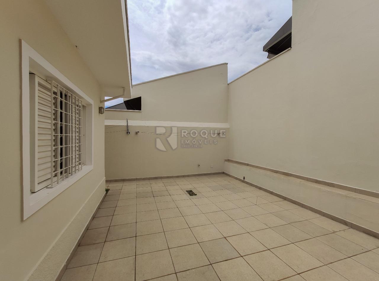 Casa em condomínio para aluguel no bairro Jardim Florença: Fundo 