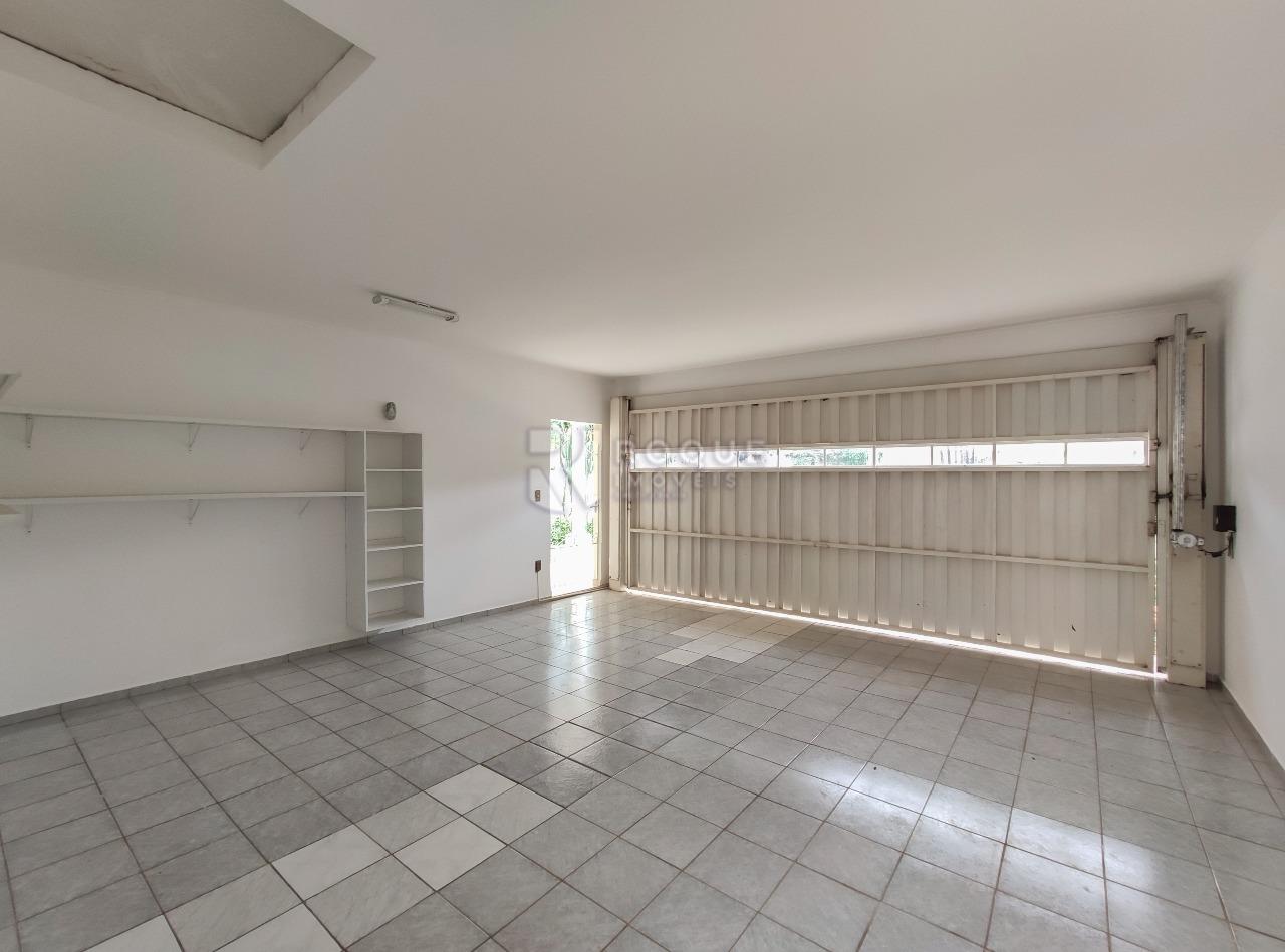 Casa em condomínio para aluguel no bairro Jardim Florença: Garagem 