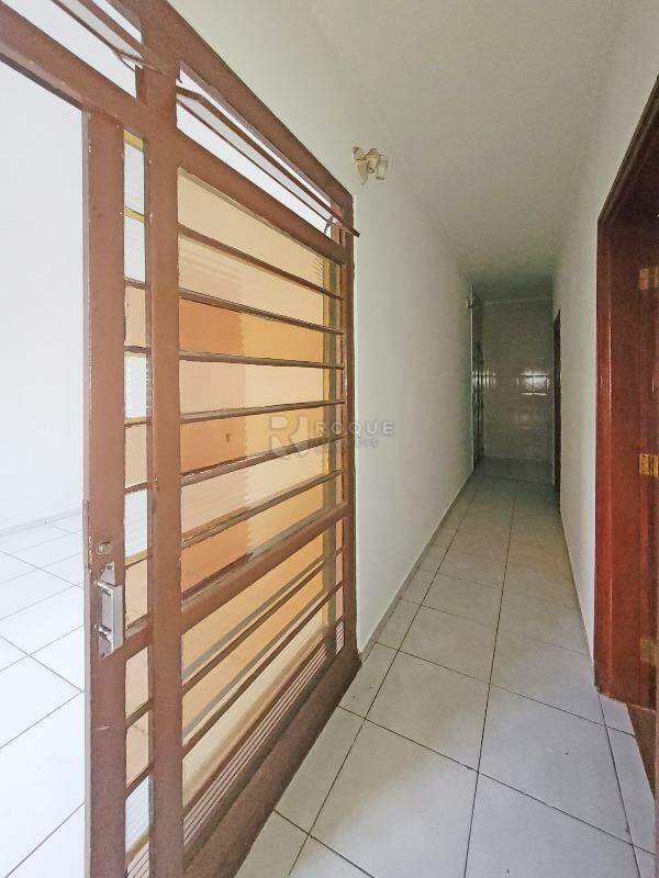 Casa Residencial para aluguel no bairro Vila Fascina: Corredor