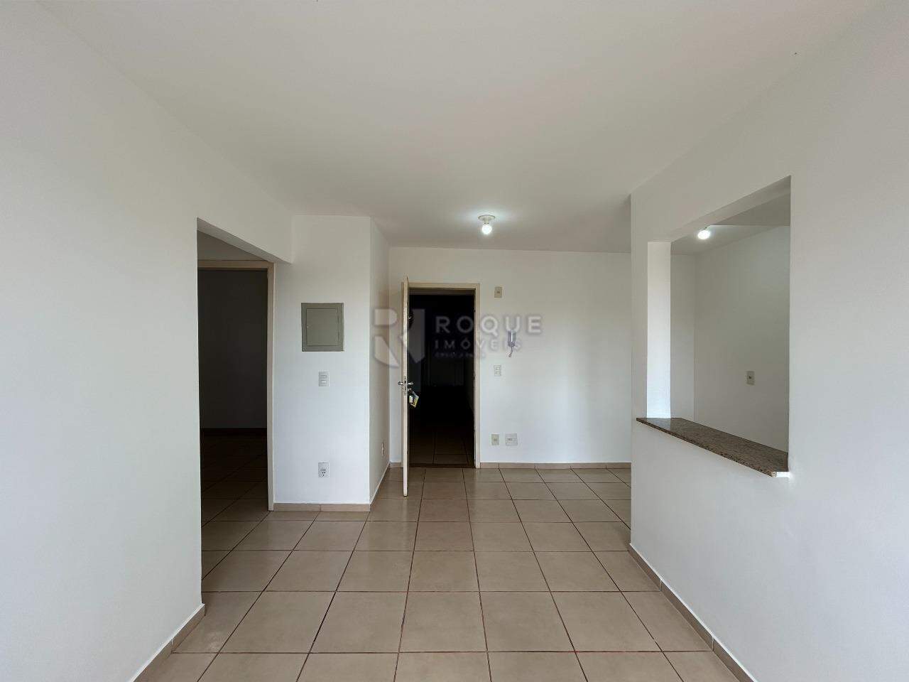 Apartamento para aluguel no bairro Chácaras Antonieta: Sala