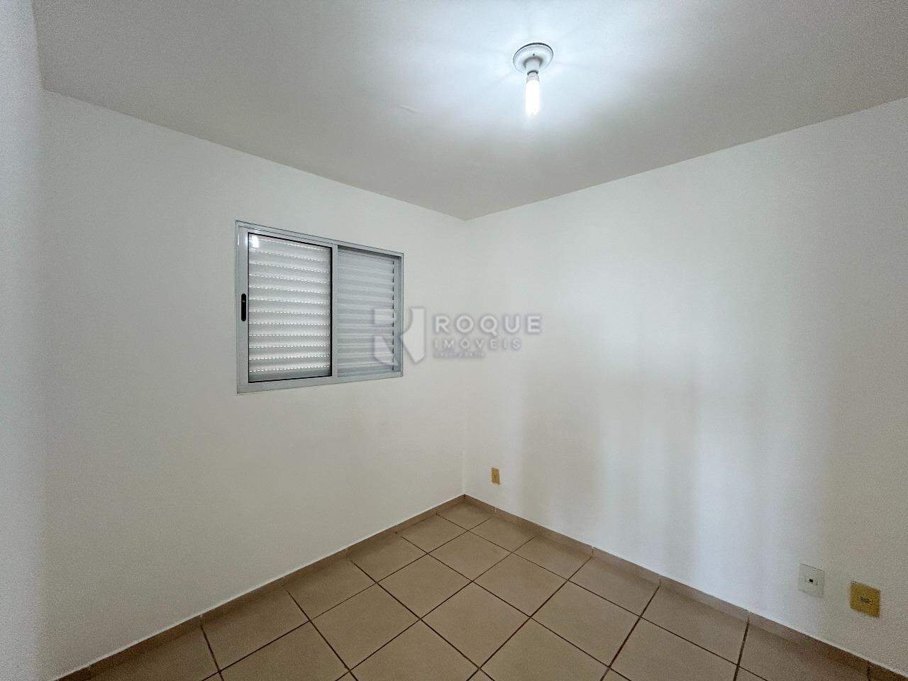 Apartamento para aluguel no bairro Chácaras Antonieta: Dormitório 1