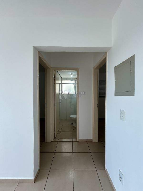 Apartamento para aluguel no bairro Chácaras Antonieta: Hall