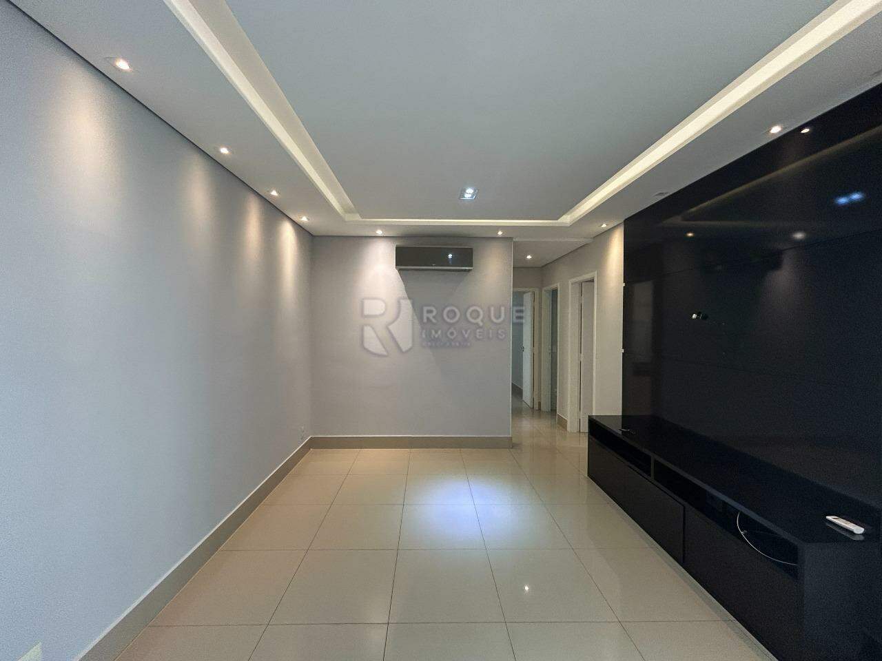 Apartamento para aluguel no bairro Desmembramento Oscar Antonio Breda: Sala 