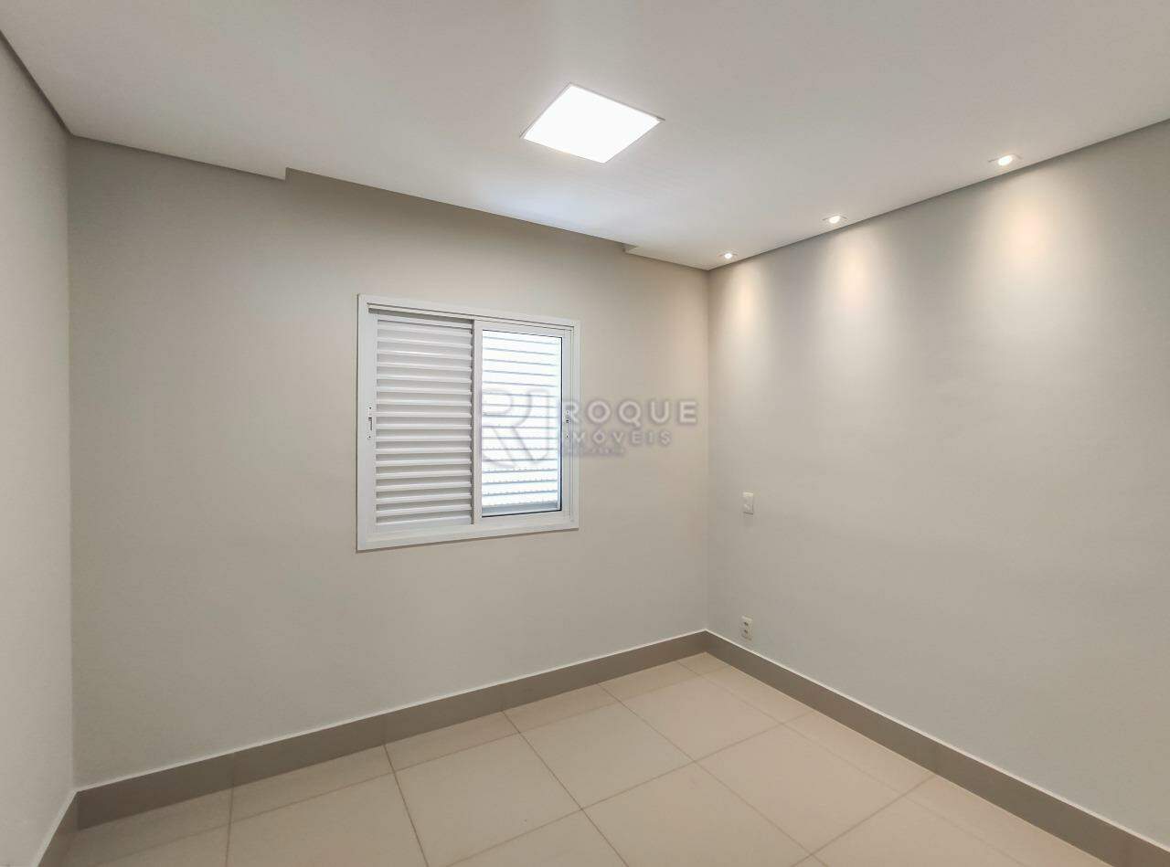 Apartamento para aluguel no bairro Desmembramento Oscar Antonio Breda: Dormitório 1