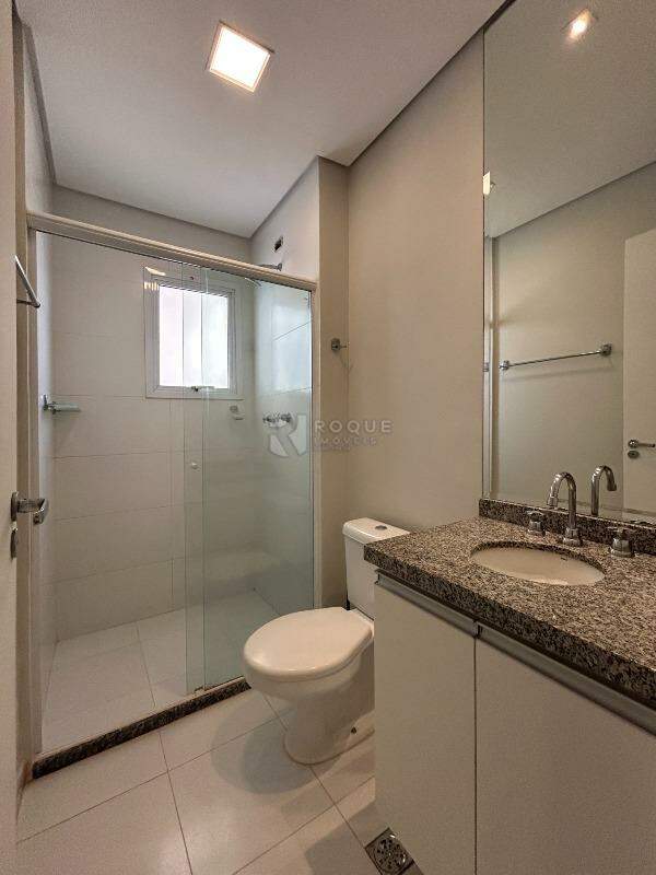 Apartamento para aluguel no bairro Desmembramento Oscar Antonio Breda: WC social 